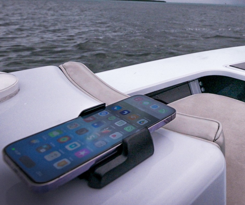 Quad Lock Waterproof Wireless Charging Head